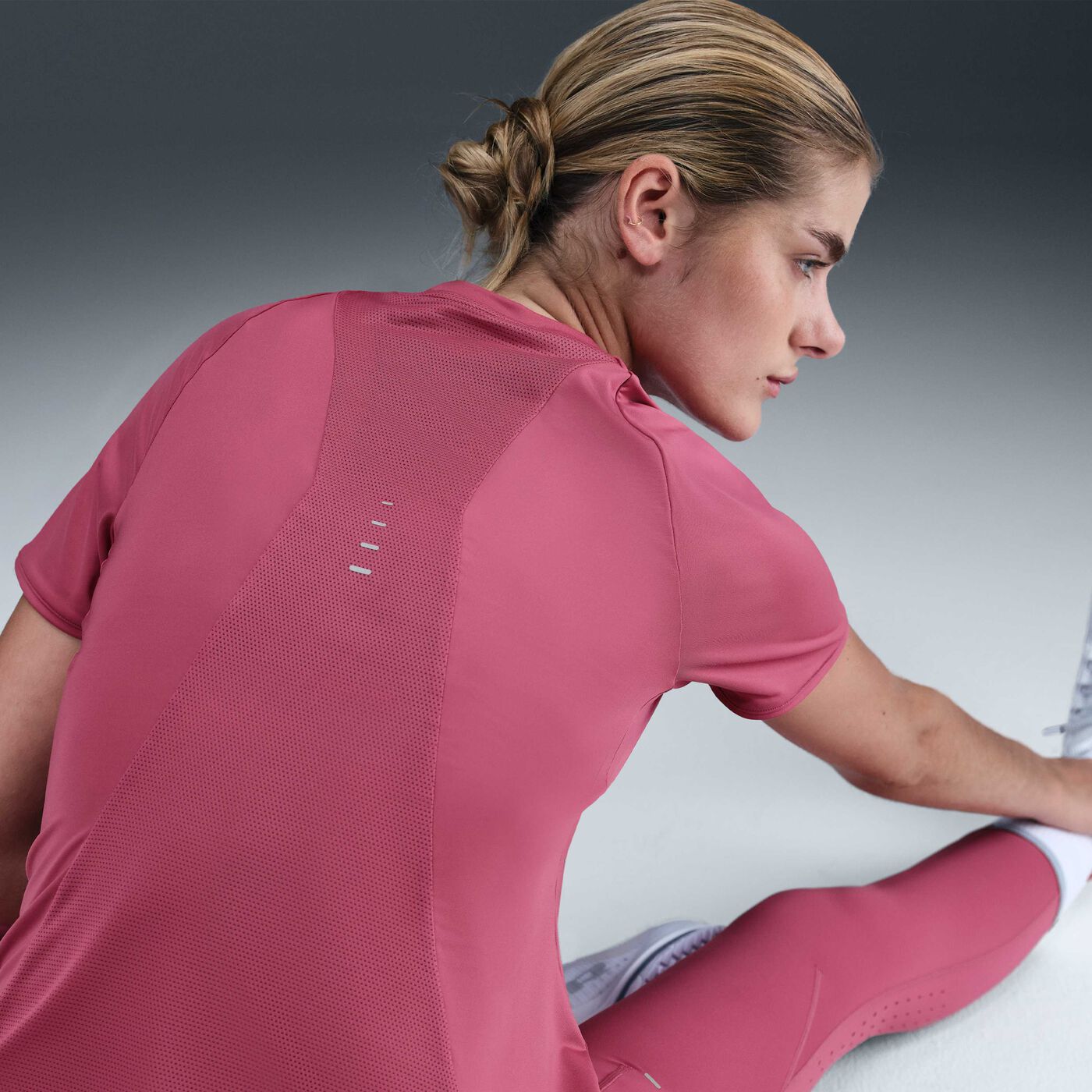 Women's Swift Dri-FIT Running Top