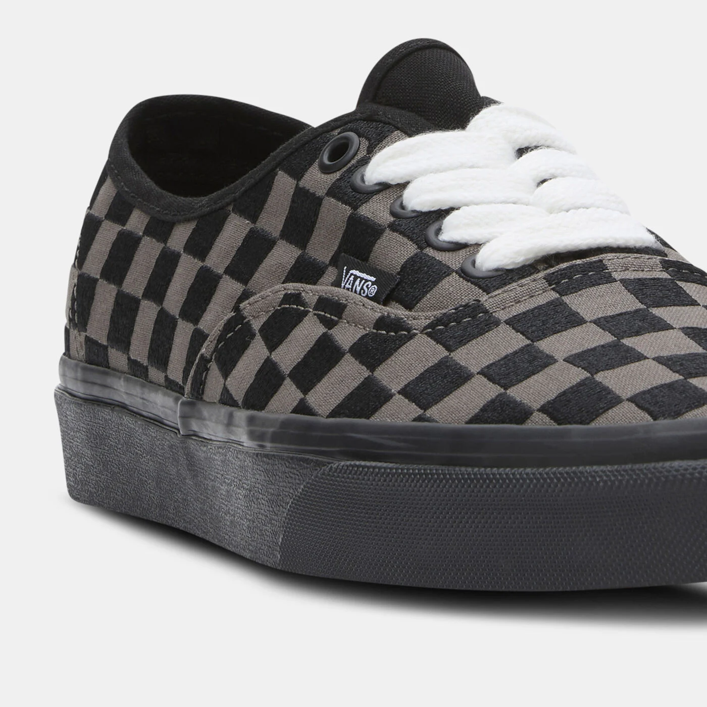 Authentic Embroidered Checkerboard Unisex Shoes