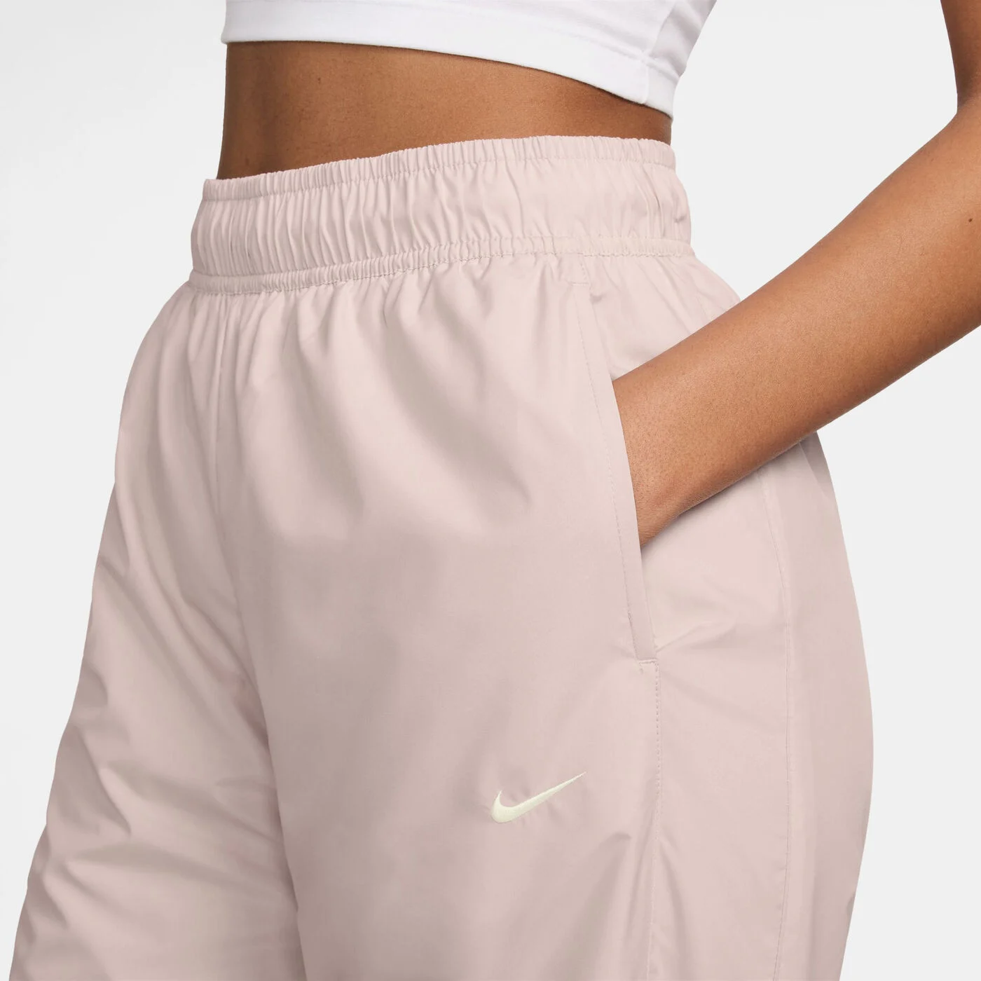 Women's Sportswear Classic Wovens UV Protection Joggers