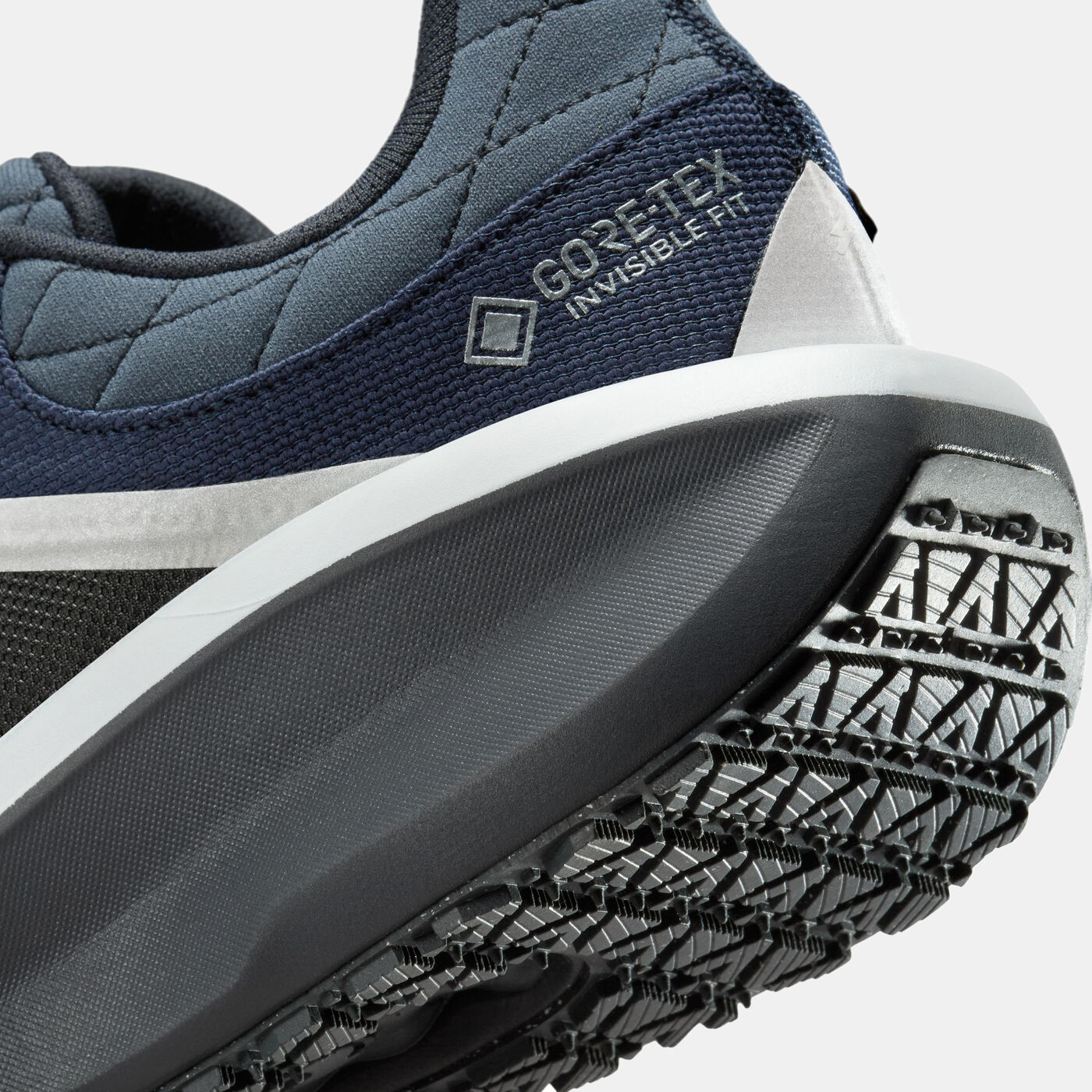 Women's Winflo 11 GORE-TEX Road Running Shoes
