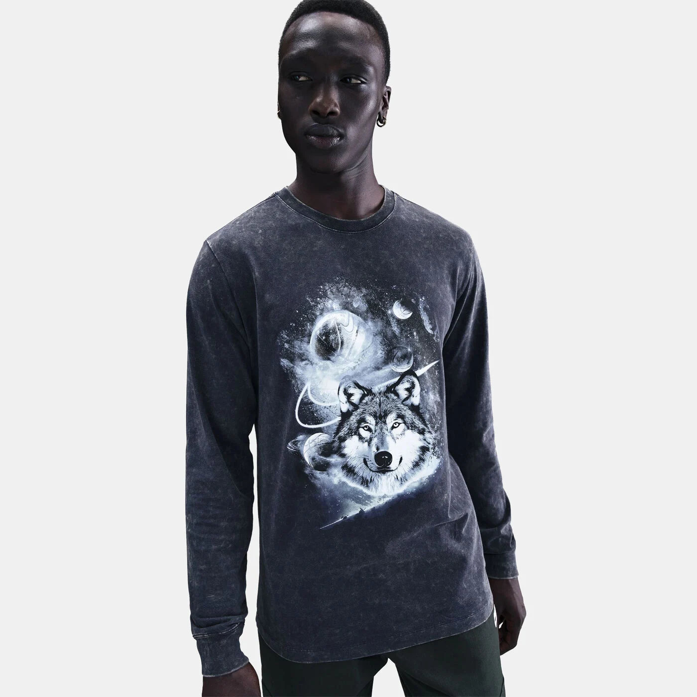 Men's Long-Sleeve Basketball T-Shirt