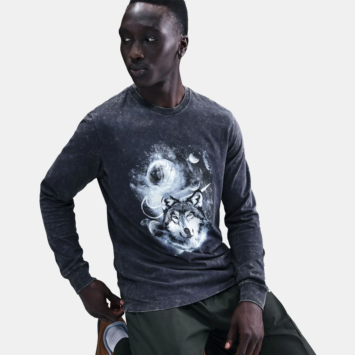 Men's Long-Sleeve Basketball T-Shirt