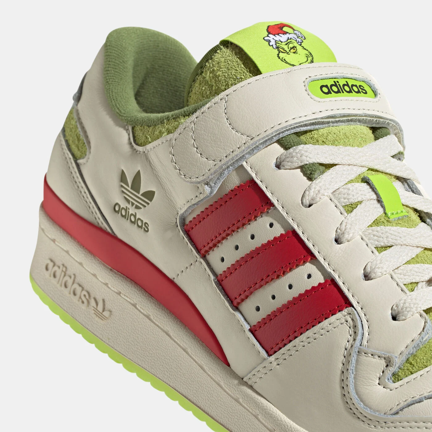 Men's Forum Low x The Grinch Shoes