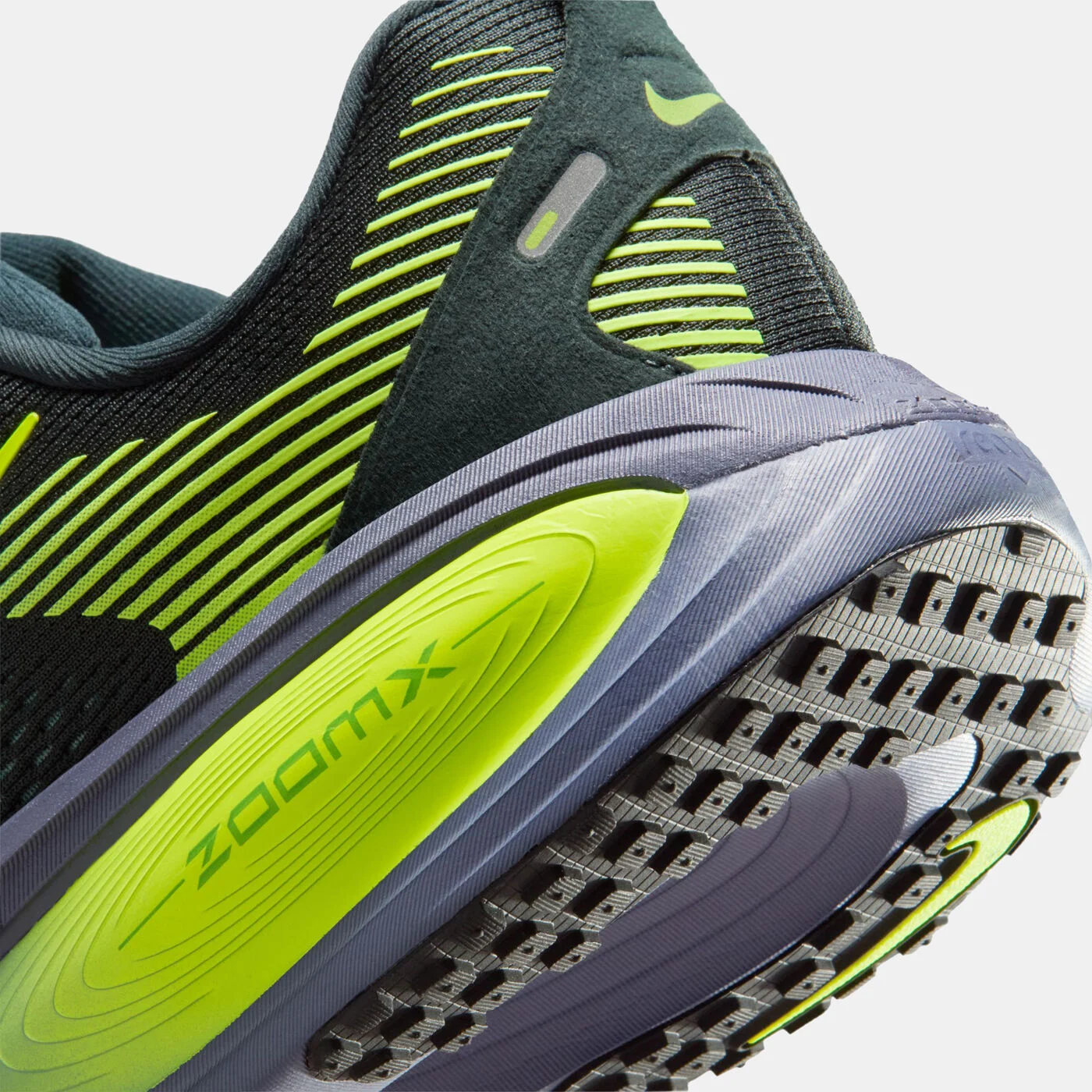 Men's Vomero 18 Road Running Shoes