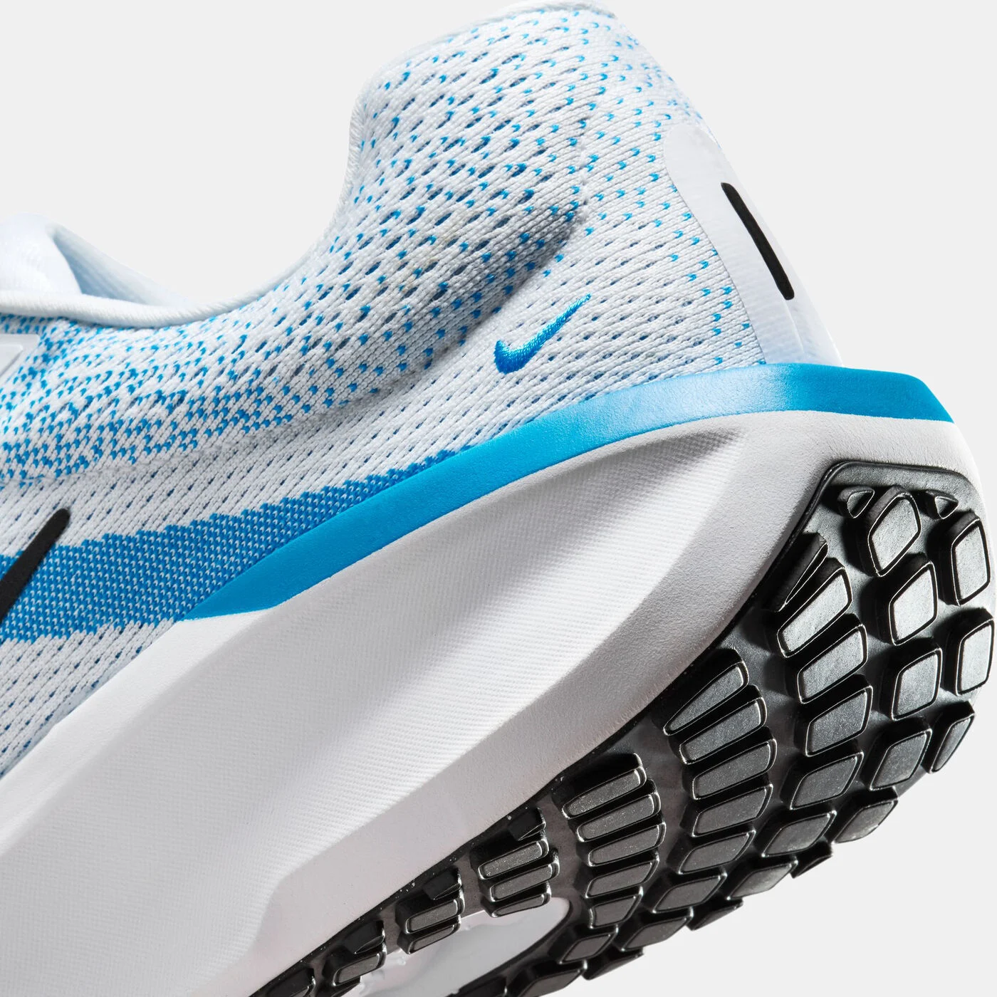 Men's Winflo 11 Road Running Shoes