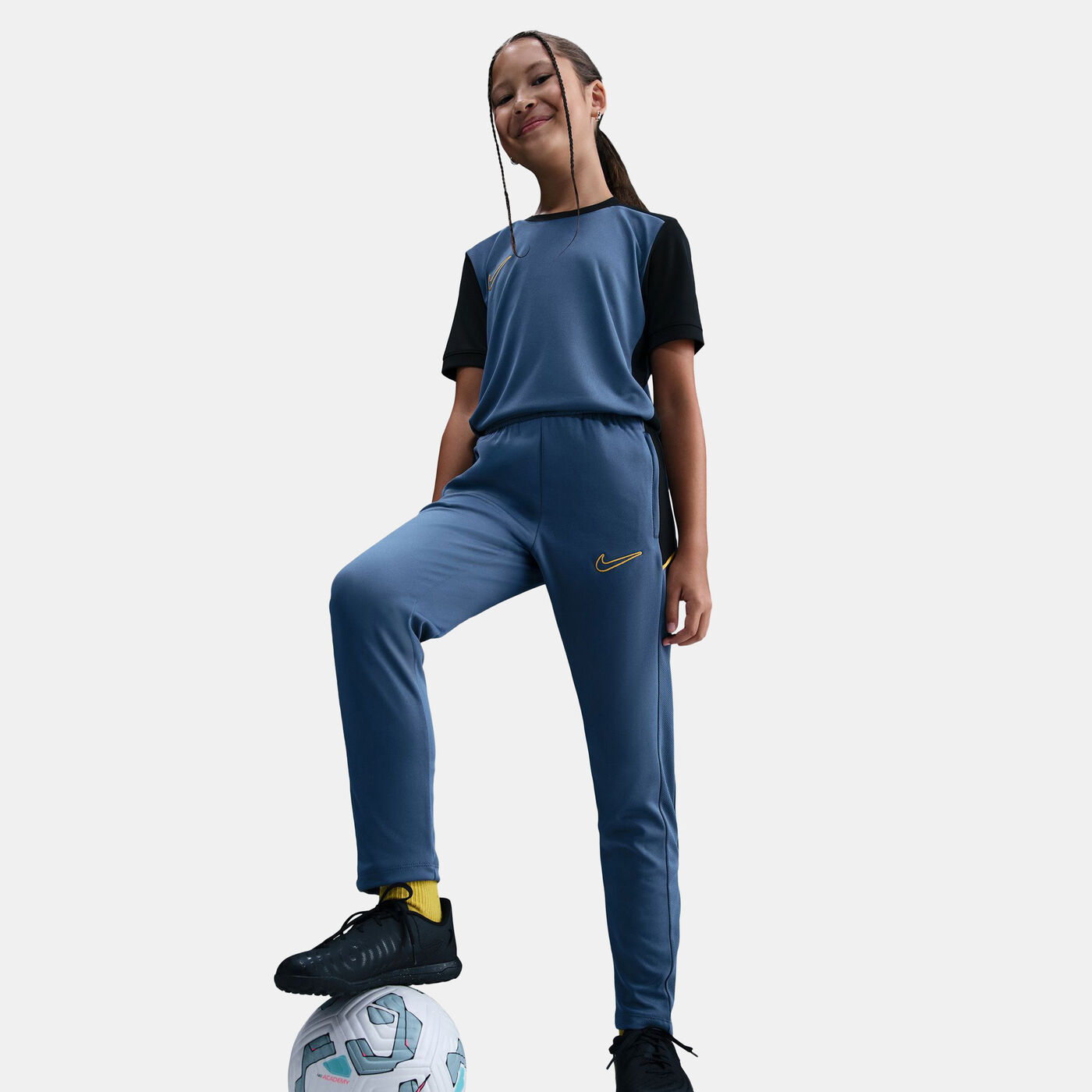 Kids' Academy25 Dri-FIT Football Shorts