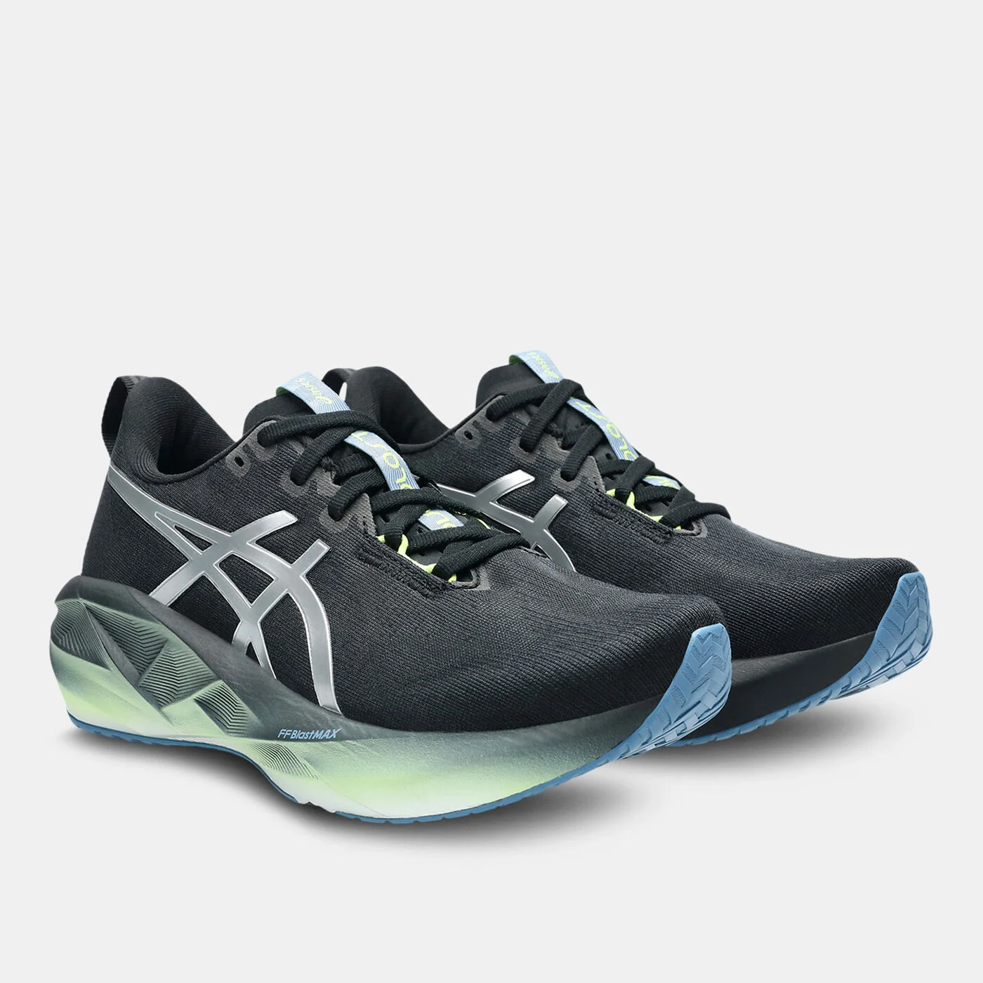 Women's NOVABLAST 5 LUXE Running Shoes