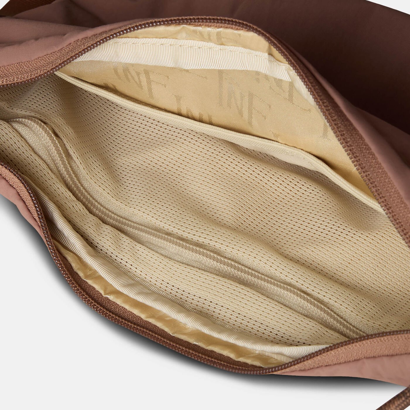 Women’s Never Stop Crossbody Bag