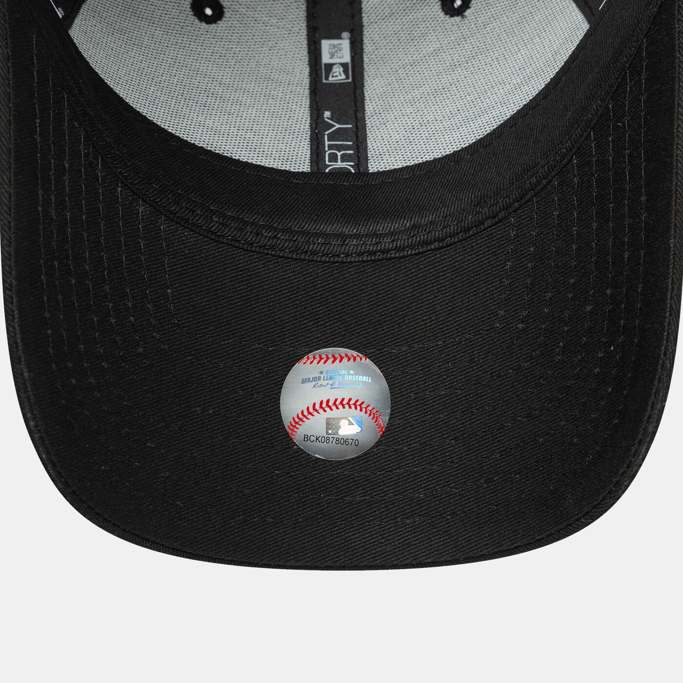 Women's MLB New York Yankees Leopard Infill 9FORTY Cap