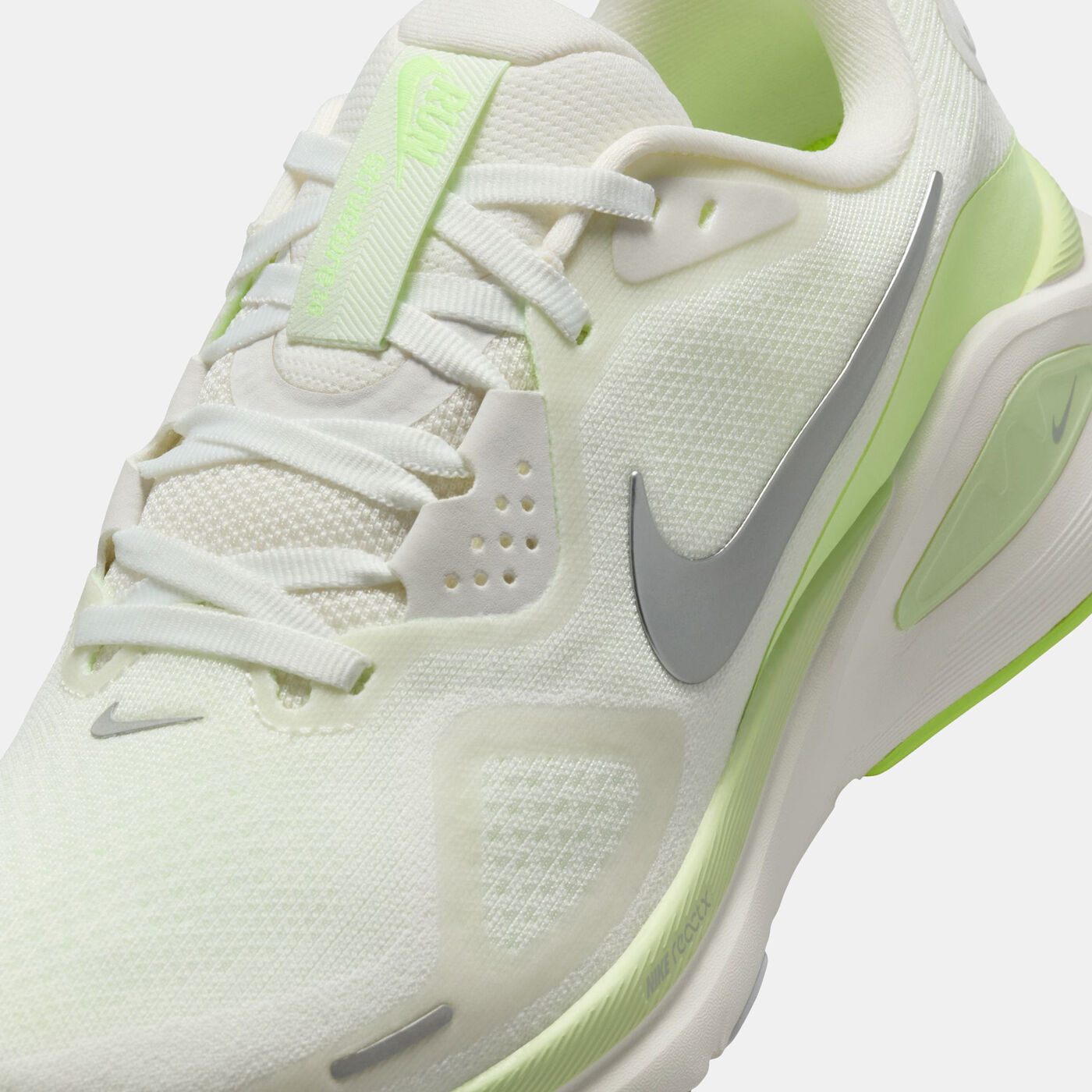 Women's Structure 26 Road Running Shoes