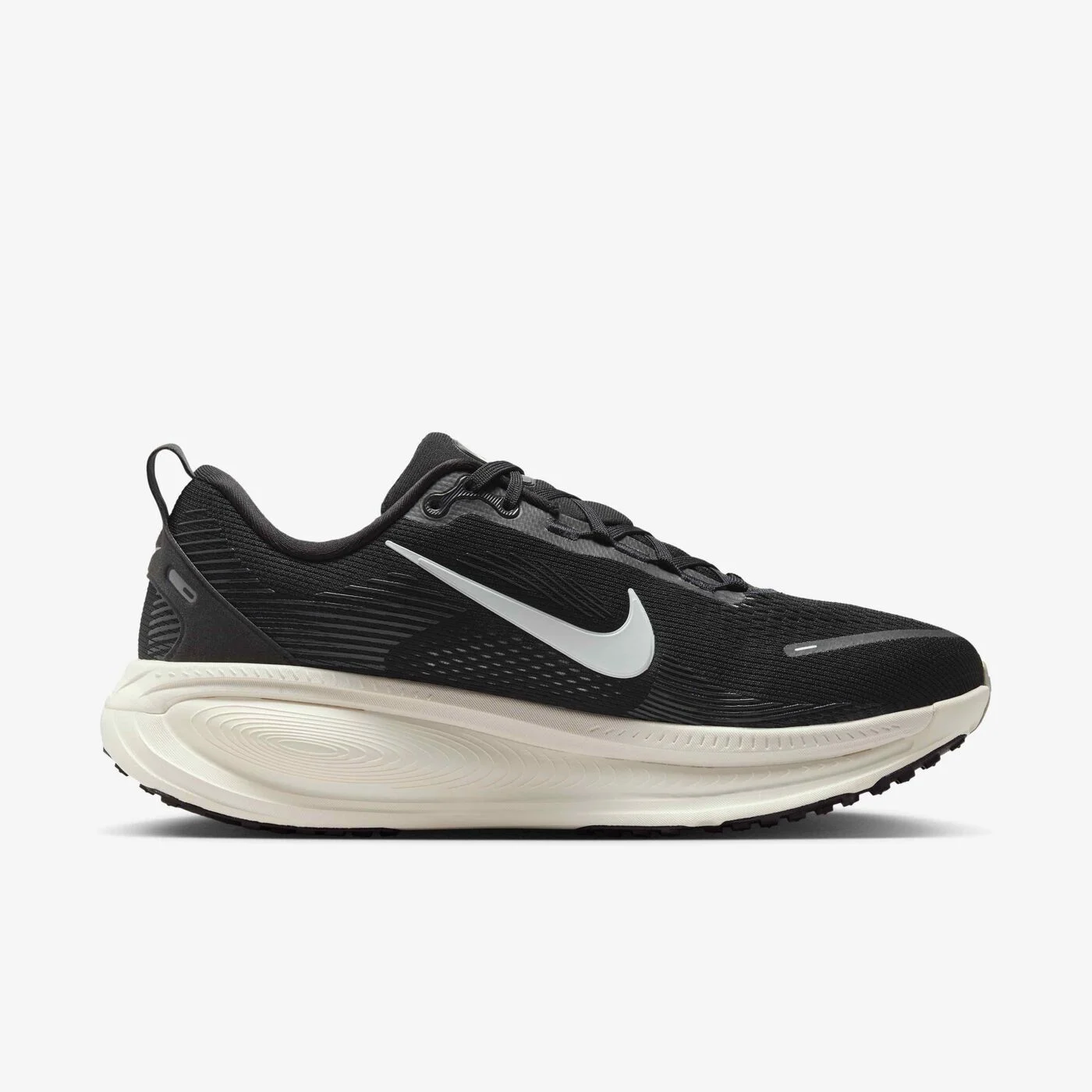 Men's Vomero 18 Road Running Shoes (Extra Wide)