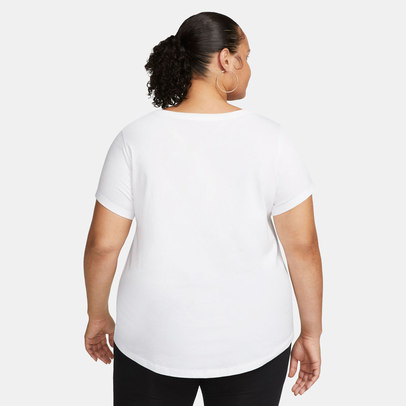 Women's Sportswear Essentials Logo T-Shirt (Plus Size)