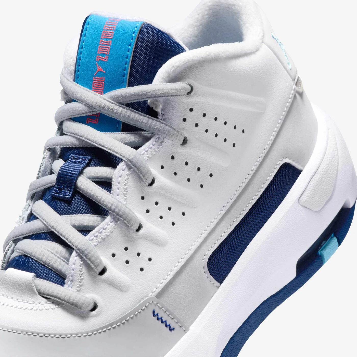 Kids' Max Aura 7 Shoes