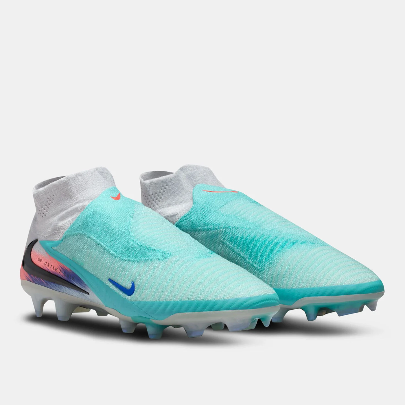 Men's United Phantom 6 High Elite Firm-Ground Football Shoes