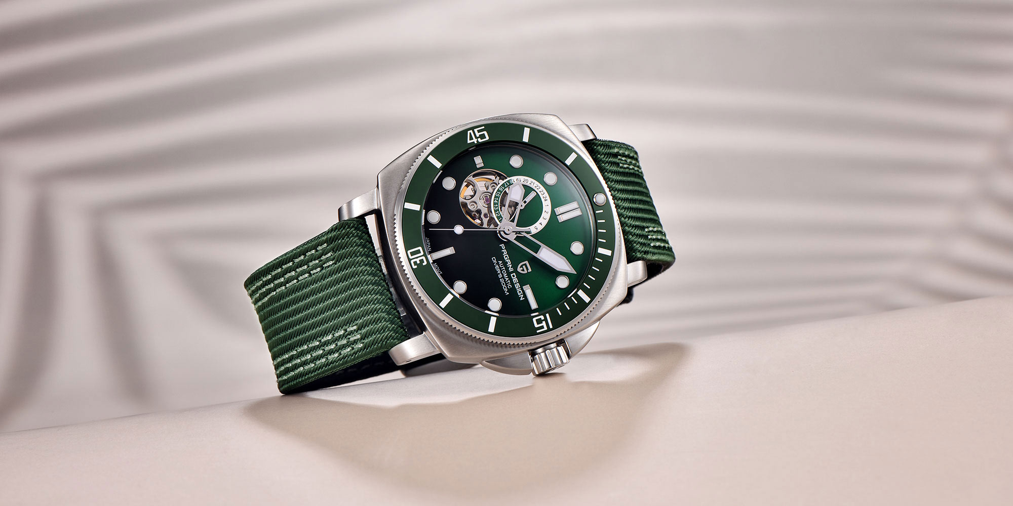 New Men's Mechanical Automatic Watches, Stainless Steel Frame, Equipped With Sapphire Glass Surface, Imported NH39 Movement, Silver-Green Dial With Green Nylon Strap, Fashionable And Luxurious PD1736