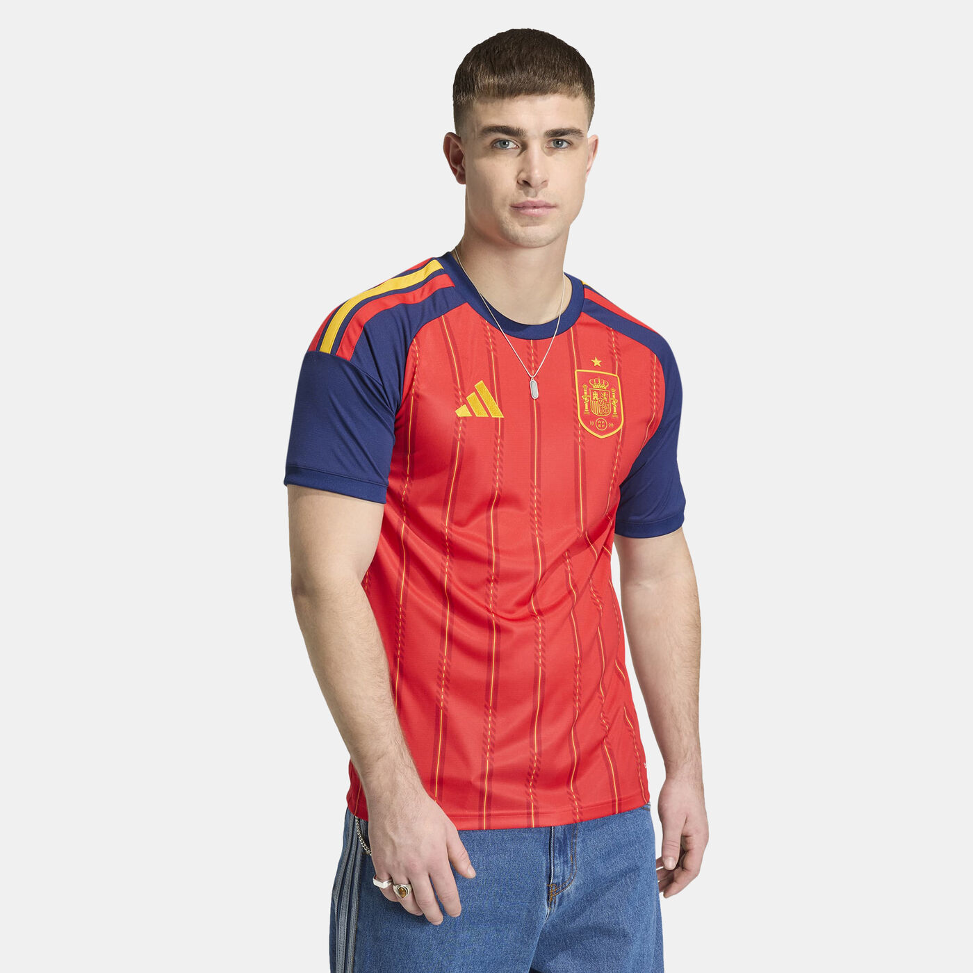 Men's Spain 26 Home Football Jersey