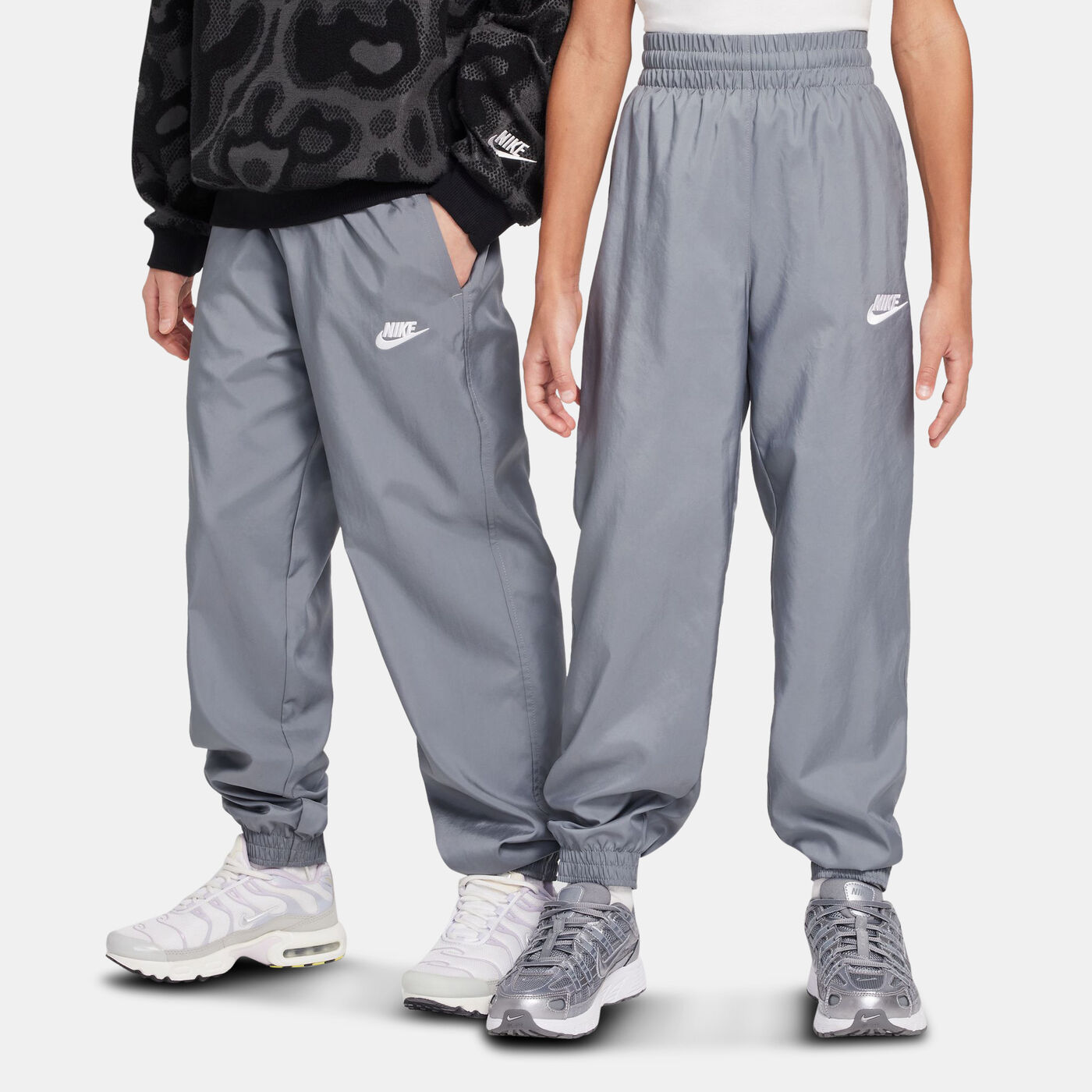 Kids' Sportswear Club Woven Joggers