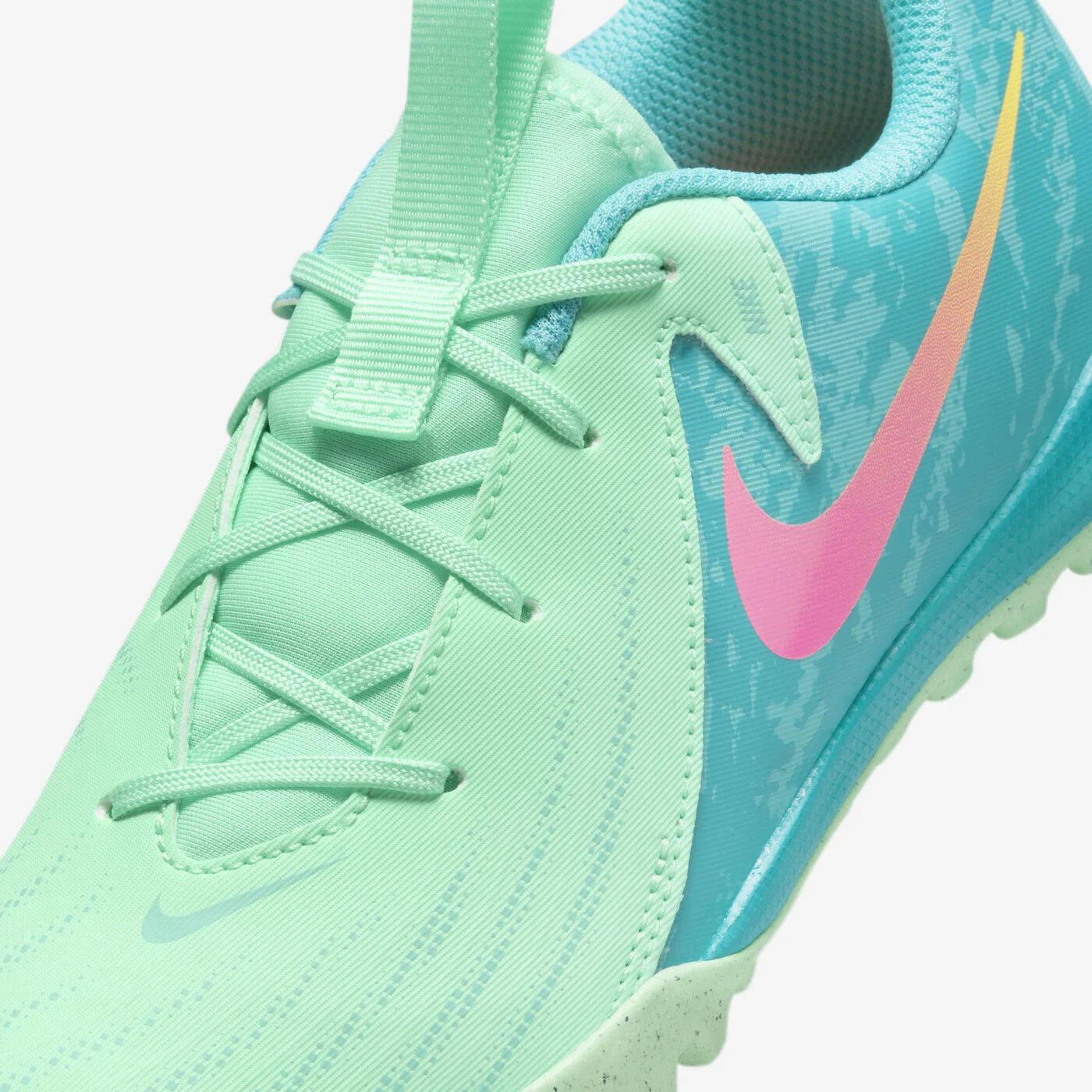 Kids' Phantom GX 2 Academy LV8 TF Football Shoes