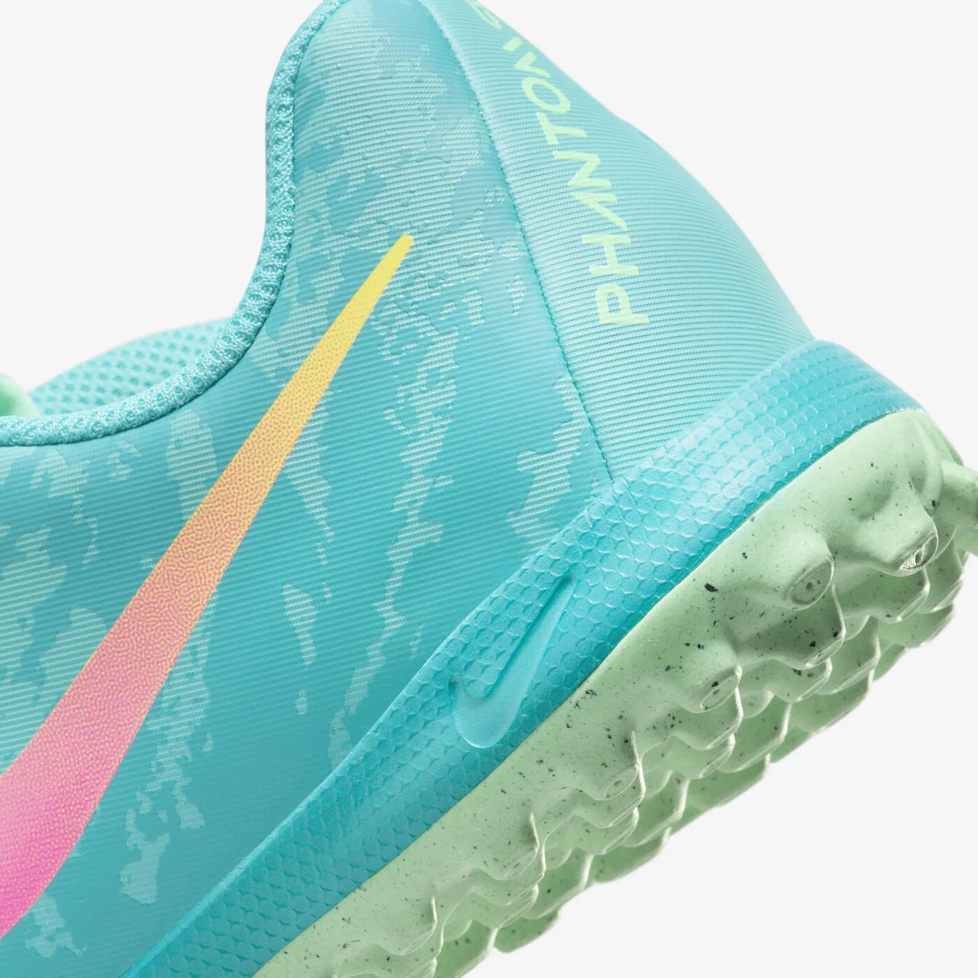 Kids' Phantom GX 2 Academy LV8 TF Football Shoes