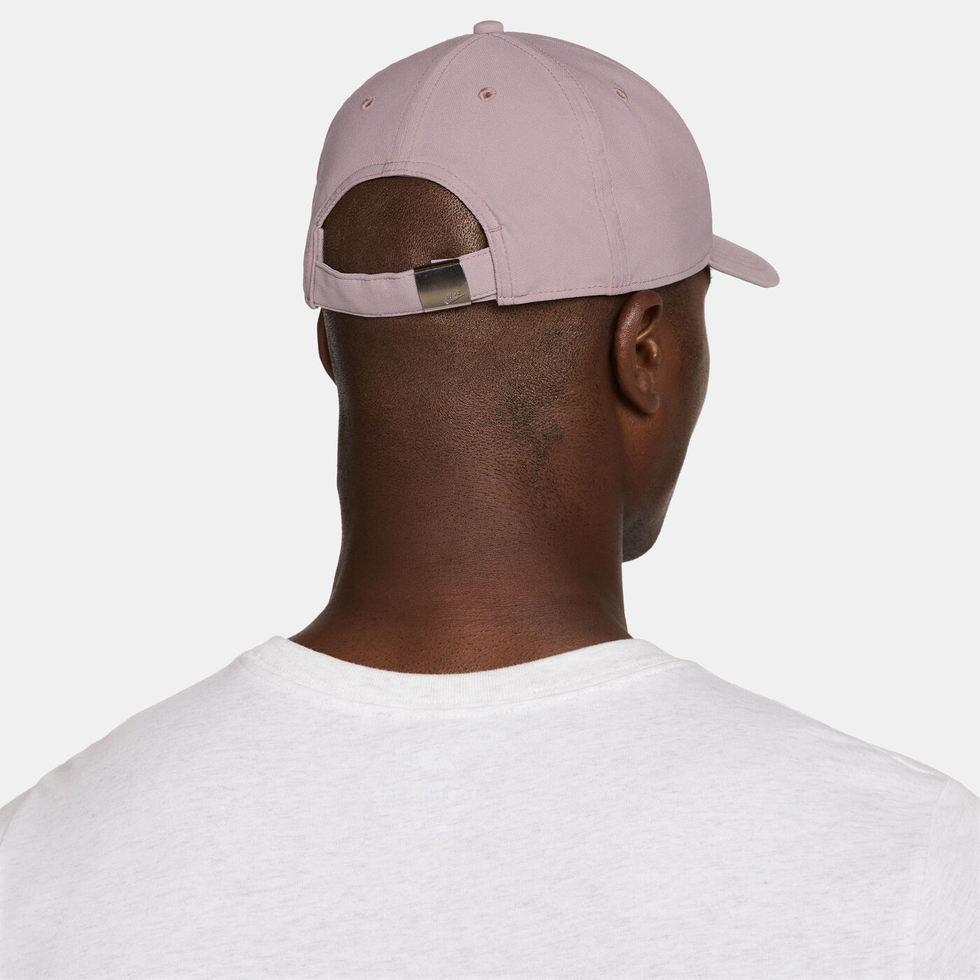 Dri-FIT Club Structured Metal Logo Cap