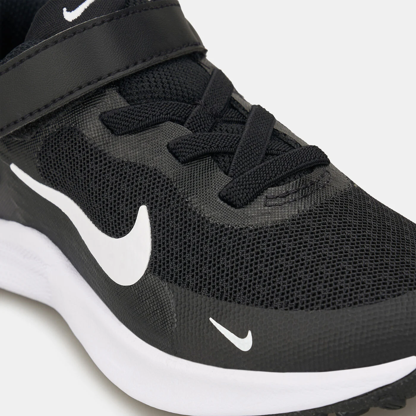 Kids' Revolution 7 Running Shoes