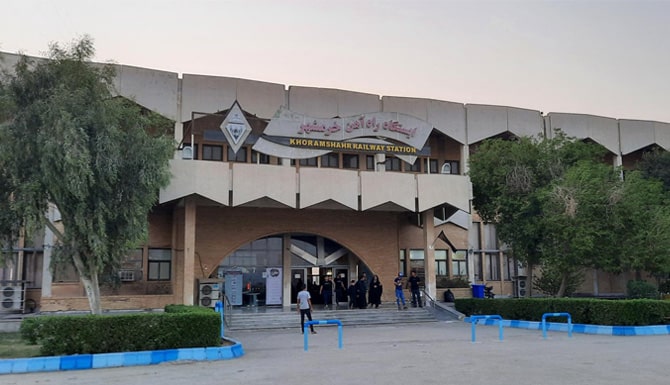 <p><strong>ایستگاه راهآهن خرمشهر</strong></p>