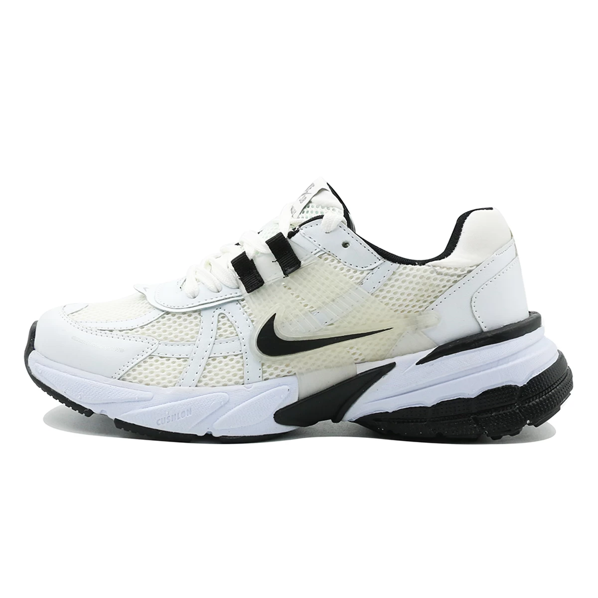 کتانی نایک سفید مشکی Nike V2k