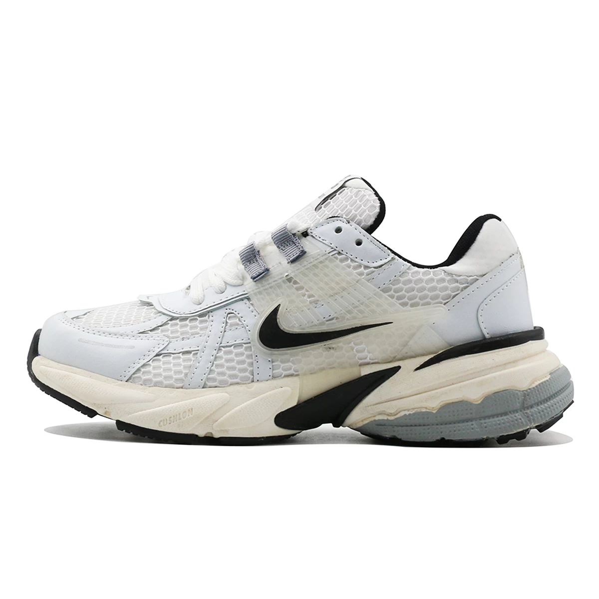 کتانی نایک Nike V2K White