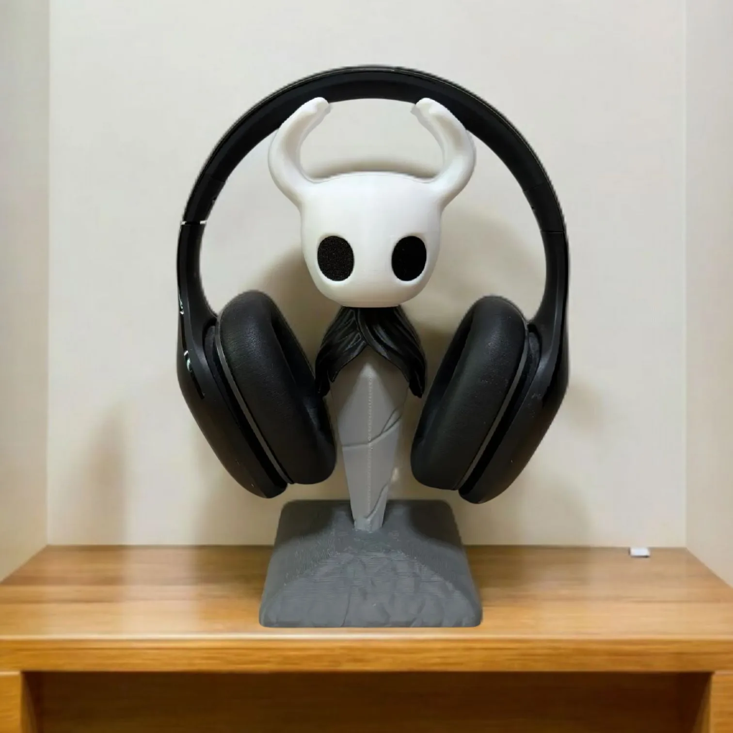 پایه هدفون فانتزی طرح بازی Hollow Knight