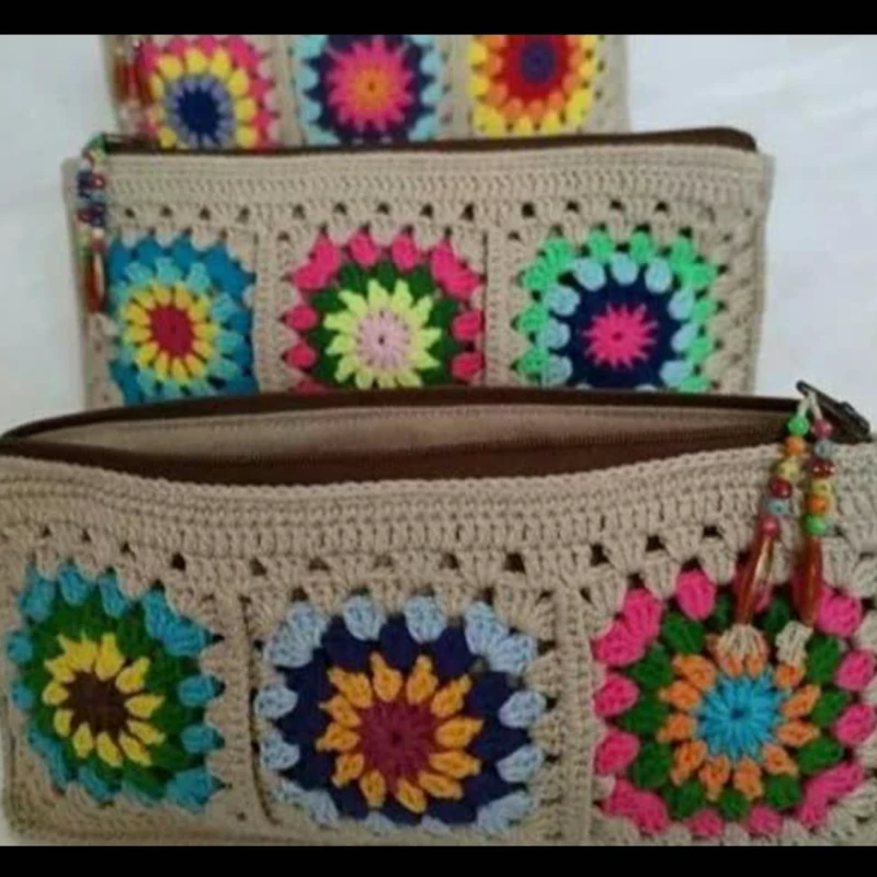 کیف لوازم آرایش بافتنی