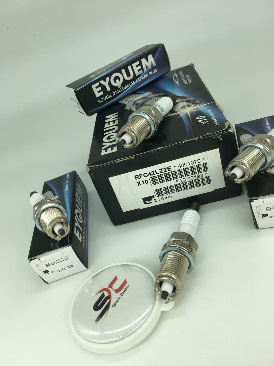 شمع اکیوم پایه کوتاه دو پلاتین EYQUEM RFC42LZ2E