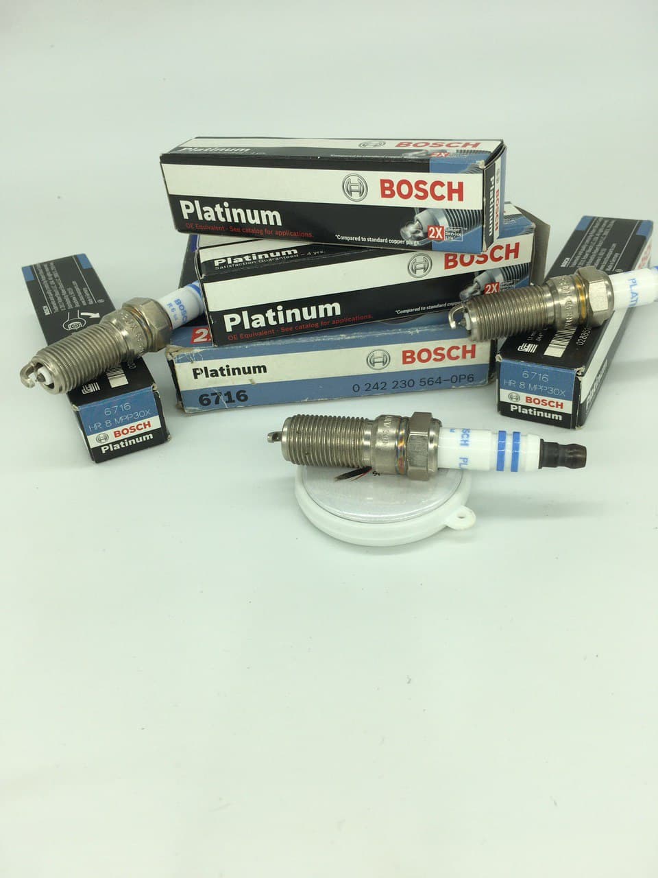 شمع بوش سوزنی پلاتینیوم کونیک پایه بلند BOSCH HR8NPP30X 6716(یک عدد)