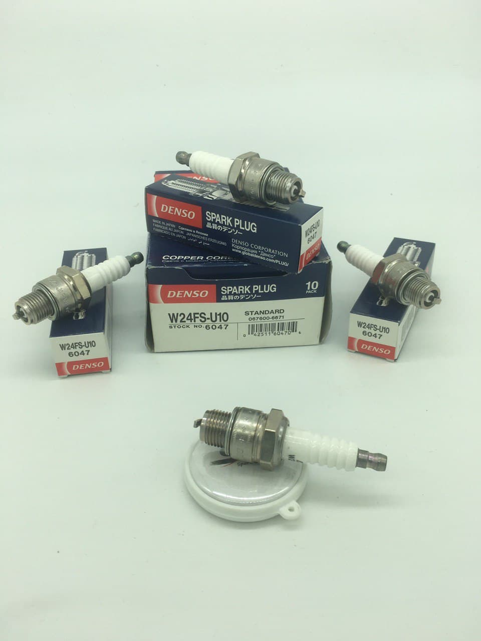 شمع دنسو پایه کوتاه قایقی DENSO W24FS-U10 6047