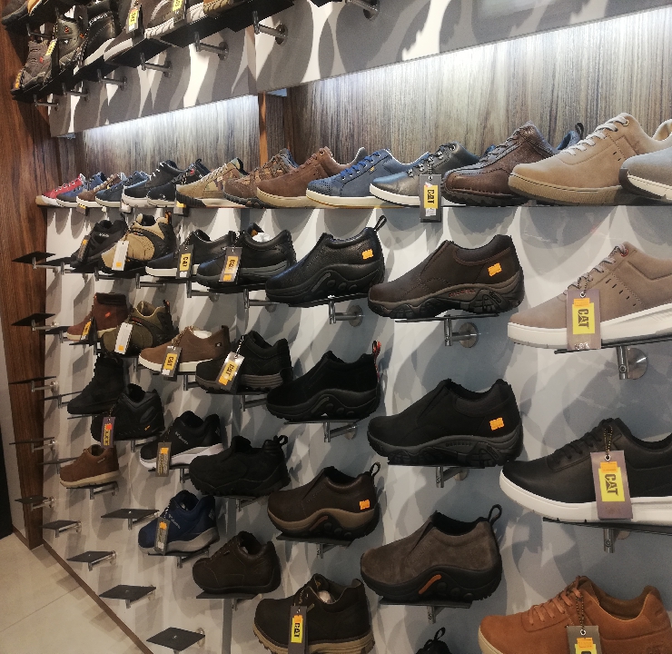 تصویر 2 فروشگاه CAT - Reebok