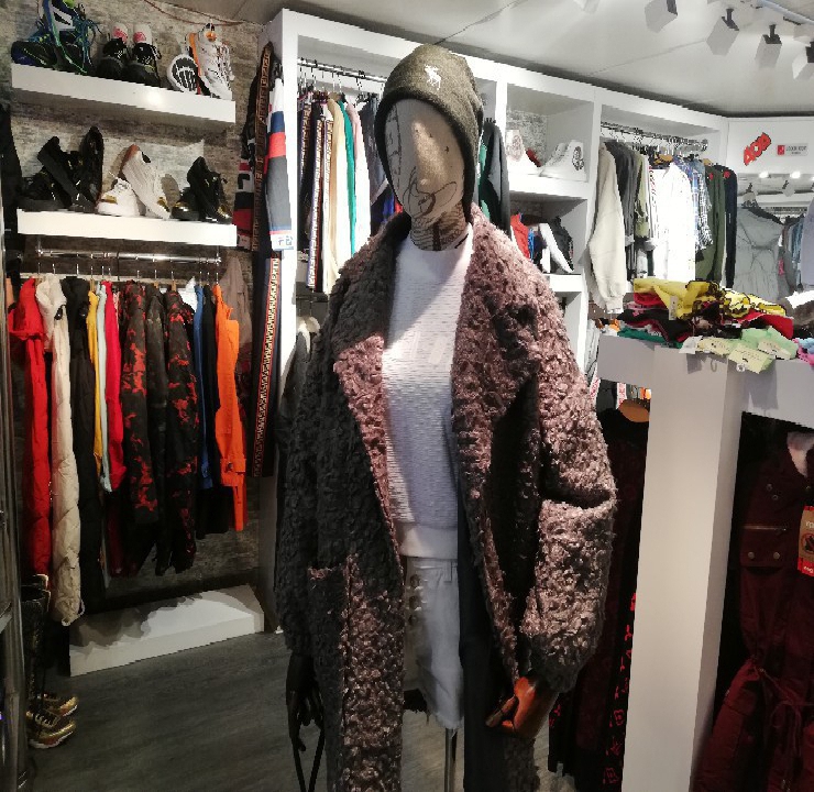 تصویر 2 فروشگاه ابر کرومبی