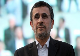 فعال سیاسی اصولگرا آب پاکی را روی احمدی نژاد ریخت!/ احمدی‌نژاد خودش را تمام کرد