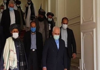 رهبران افغان و طالبان با حضور ظریف در محل وزارت خارجه ایران دیدار کردند