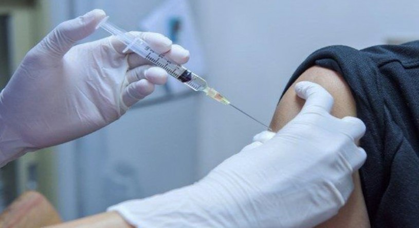 تزریق واکسن اشتباه به خبرنگاران حوزه سلامت
