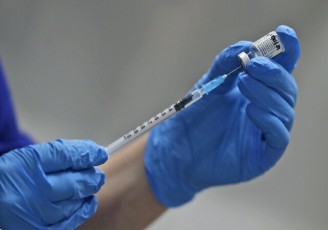 سن ثبت نام واکسن کرونا ۳ سال کاهش یافت