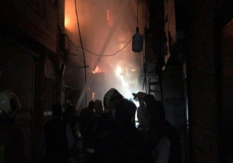بازار کفاشان تهران آتش گرفت