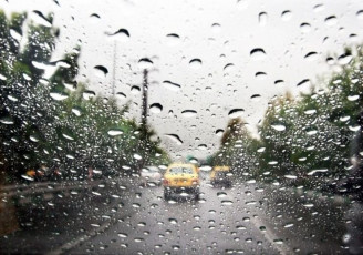 بارش باران در جاده‌های ۸ استان