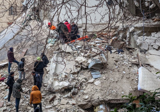 آواره شدن ۵ و نیم میلیون سوری بر اثر زمین لرزه