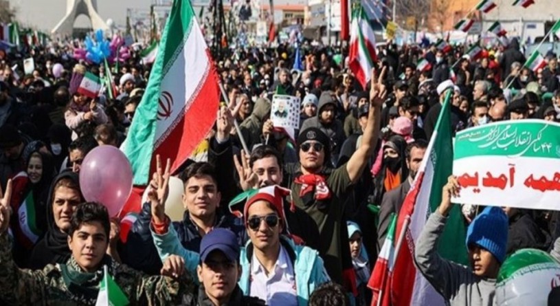 شور و جمعیت فراوان در راهپیمایی ۲۲ بهمن تهران