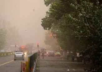 وزش باد شدید و رگبار باران در تهران