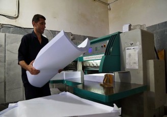 فعالیت‌ ستادهای انتخاباتی کاغذ را گران کرد
